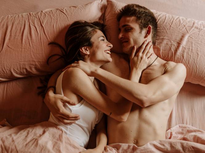 Evenveel orgasmes of goesting als je partner krijgen? Seksuologe legt uit hoe: “Ideale seksfrequentie bestaat niet”