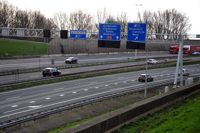 Op de snelwegen in en naar West-Brabant is het veel minder druk.