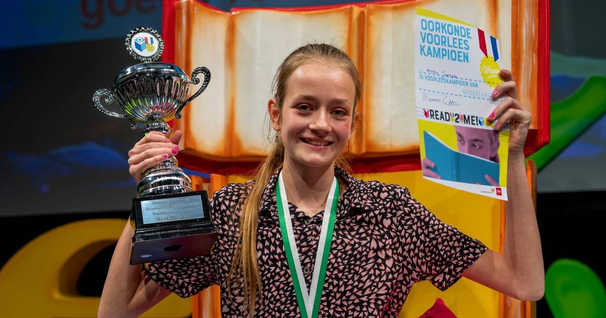 Mirthe Jaarsma uit Meppel wint voorleeswedstrijd voor brugklassers ...