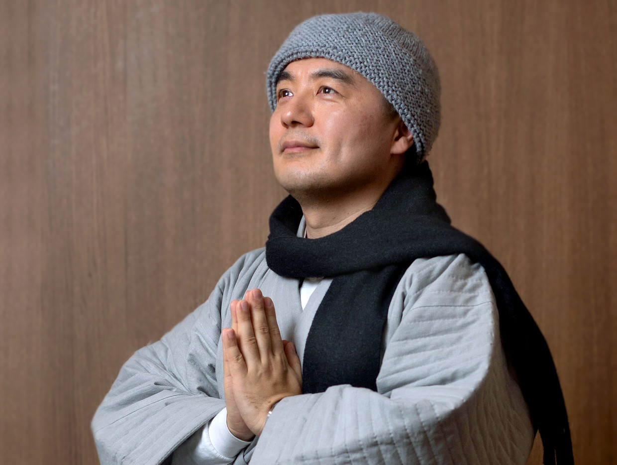 Haemin Sunim: ‘Compassie is voor mij aandacht geven zonder enige vooringenomenheid.’ Beeld Maartje Geels