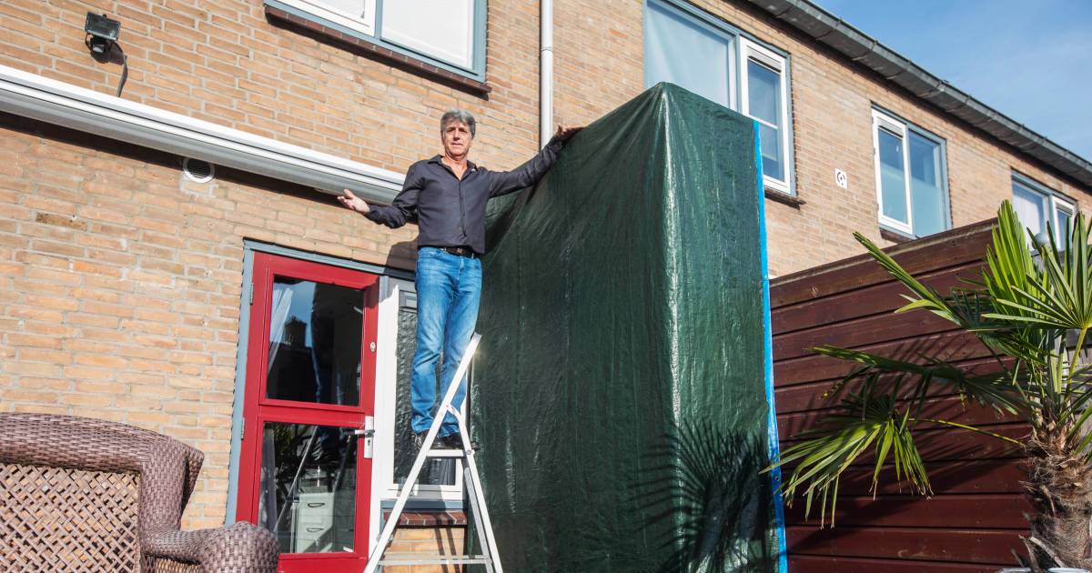 Nachtmerrie huurders komt uit: een warmtepomp van bijna 3 meter in de achtertuin