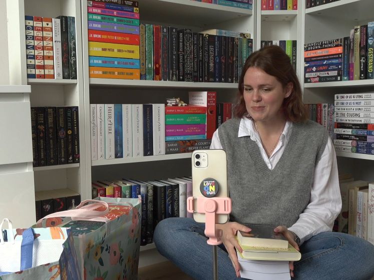 Michelle deelt haar liefde voor boeken op TikTok