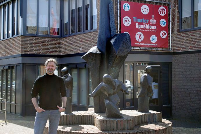 Theaterdirecteur Bart van de Laak