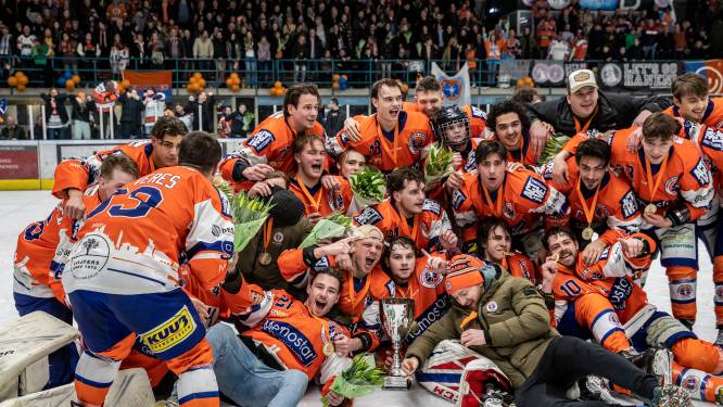 IJshockeyers Eindhoven Kemphanen onttronen Trappers-talenten en zijn kampioen