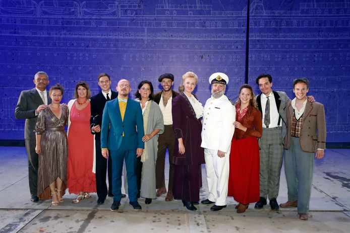 De cast van musical ‘Titanic’
