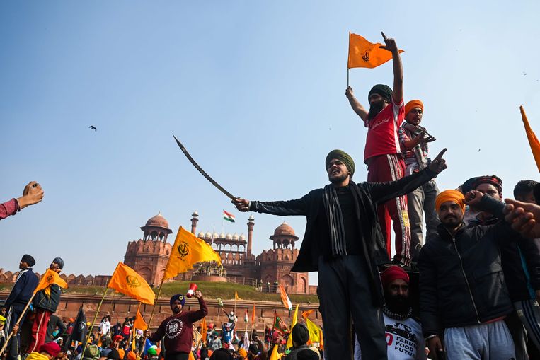 Angry Indian farmers storm the Red Fort in Delhi’s Old City