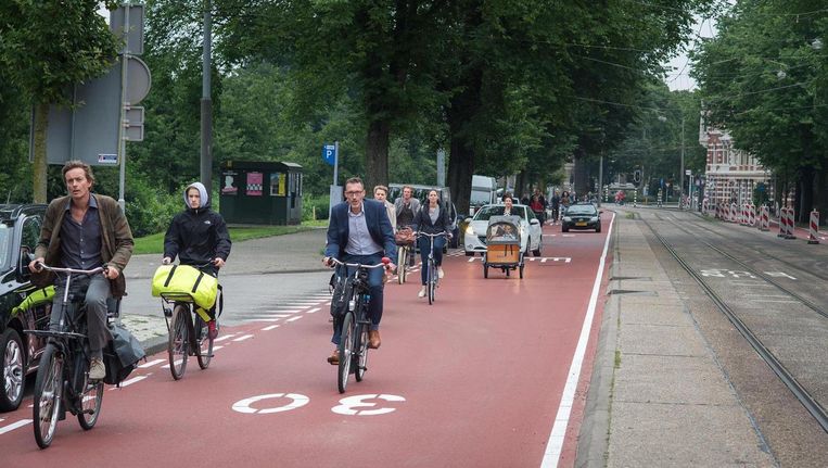 Maar liefst zevenhonderd fietsexperts vanuit de hele wereld maken die dag een 2,5 uur durende toer door de stad. Beeld Mats van Soolingen