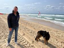 Brabantse trainer geniet van avontuur in Israël, waar zijn Duitse herder populairder is dan hijzelf