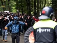 Bruls in overleg met politie over rellen waarbij stewards en paarden gewond raakten: ‘Na analyse bepaal ik wat de consequenties zijn’