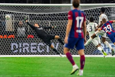 Courtois et le Real Madrid s'inclinent en préparation contre le FC Barcelone