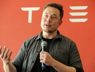 Tesla-topman Musk denkt aan opzetten eigen socialemediaplatform: “Twitter ondermijnt de democratie”