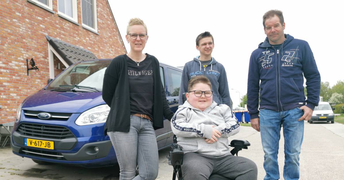 De droom van Brett (15) uit Hengstdijk komt uit: de band Bökkers ontmoeten