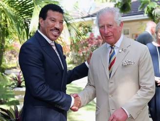 Lionel Richie geeft update over goede vriend, koning Charles: “Hij moet het rustiger aan doen”