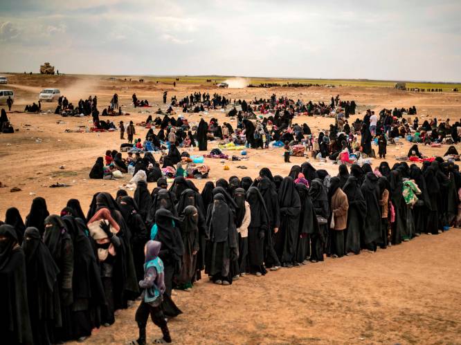 Zelfmoordterroristen van IS doden eigen jihadisten die laatste bolwerk Baghuz ontvluchten