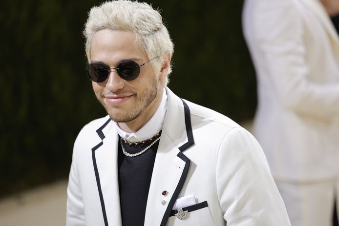 Pete Davidson arriveert in september 2021 voor het Met Gala, het jaarlijkse liefdadigheidsevenement voor het Metropolitan Museum of Art's Costume Institute in New York.