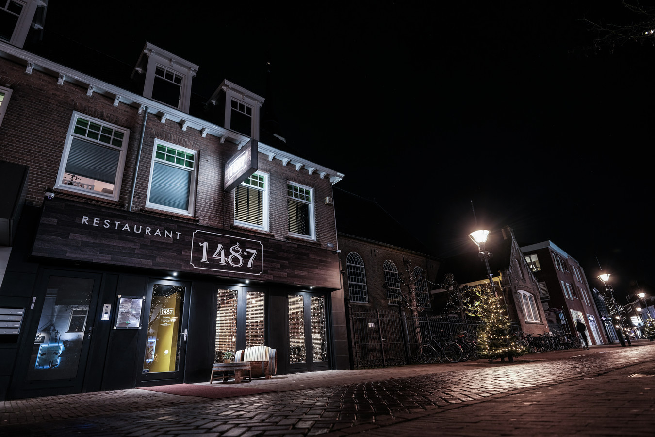Het restaurant huist op de Markt in Zevenaar.