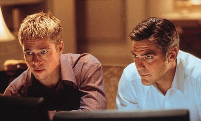 Brad Pitt en George Clooney in 'Ocean's Eleven'