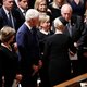 Terwijl Trump ging golfen, kwam het oude Washington rond de kist van McCain bijeen