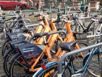 Snel en milieuvriendelijk onderweg met de opvallende oranje fietsen van Donkey Republic: “We maken elektrisch fietsen voor iedereen toegankelijk”