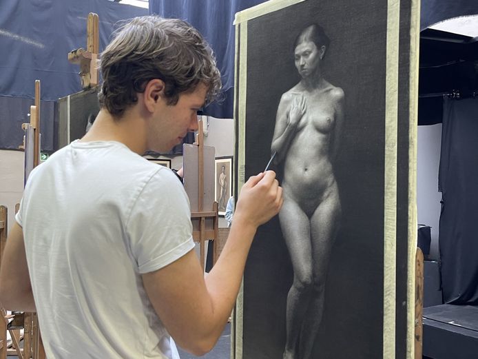 Rob tijdens een tekenles aan de Florence Academy of Art.