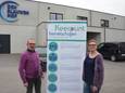 José Depuydt en Vreni Becquaert van Keerpuntschool Waasland aan de nieuwe locatie van de school in Lokeren.