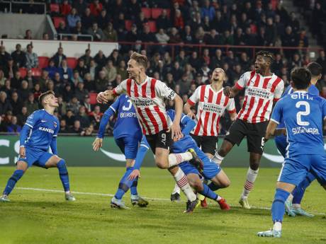 LIVE eredivisie | Verzekert PSV zich bij AZ van tweede plek na roerige week?