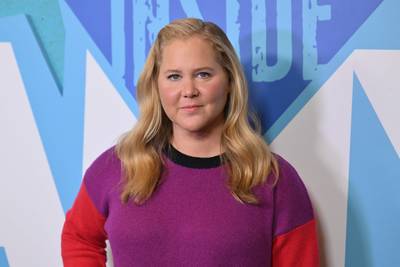 Amy Schumer over ‘dieetmedicijn’ Ozempic: ‘Was zo mager dat ik niet met mijn zoon kon spelen’