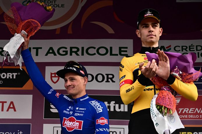 Wout Van Aert félicite Mathieu van der Poel