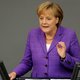 Merkel roept EU op snel te bezuinigen