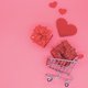 Snel shoppen: 7 last-minute cadeautjes om je lover op Valentijnsdag mee te verrassen!