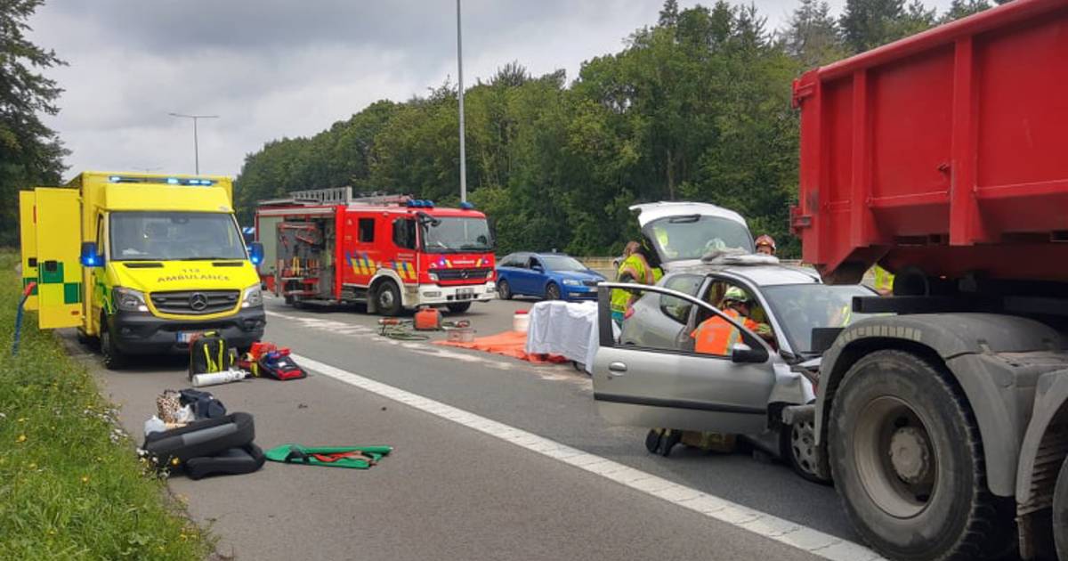 Flemish Brabant West Fire Brigade Zone Faces Ambulance Shortage Amid Flooding Crisis
