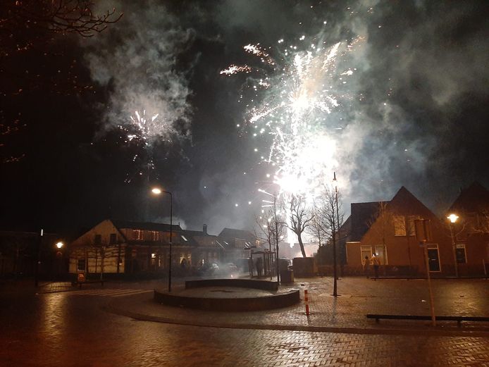 In Wemeldinge was ook volop vuurwerk te zien.