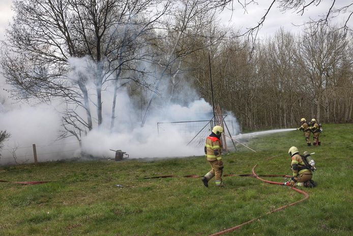 Brand in weiland in Oss