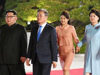 Hand in hand met Zuid-Koreaanse presidentsvrouw: Ri Sol-ju maakt weer goede beurt op tweede buitenlandse ontmoeting met man Kim Jong-un