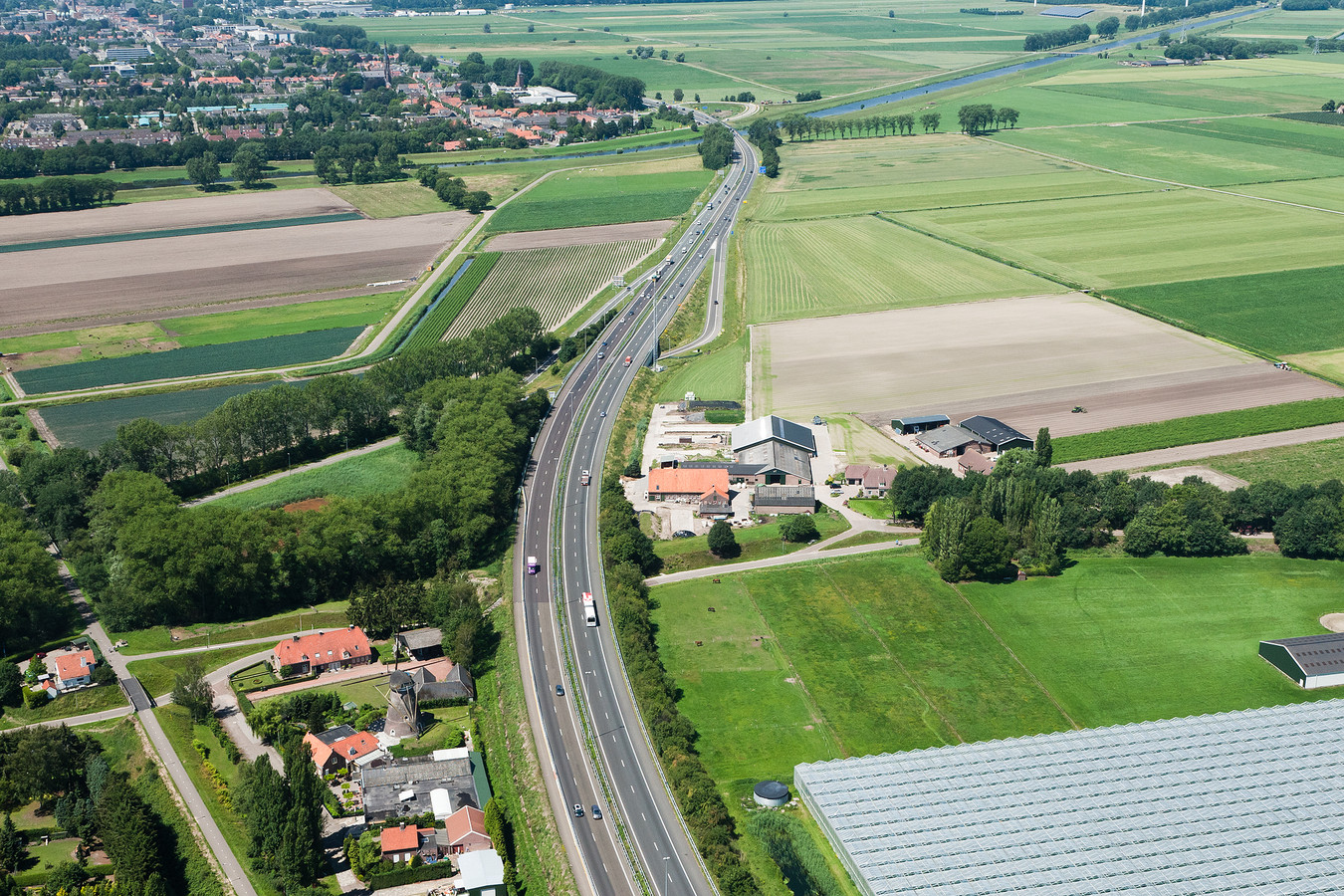 De Baardwijkse Overlaat tussen Waalwijk en Drunen, gezien vanuit de lucht.