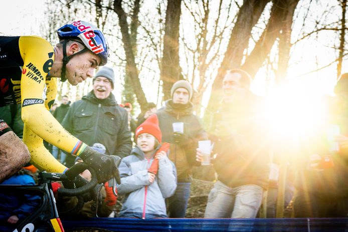 Van Aert heeft in Hoogerheide enkel oog voor goud, maar aan zijn geslaagde voorbereiding op het wegseizoen zal het niets meer veranderen.