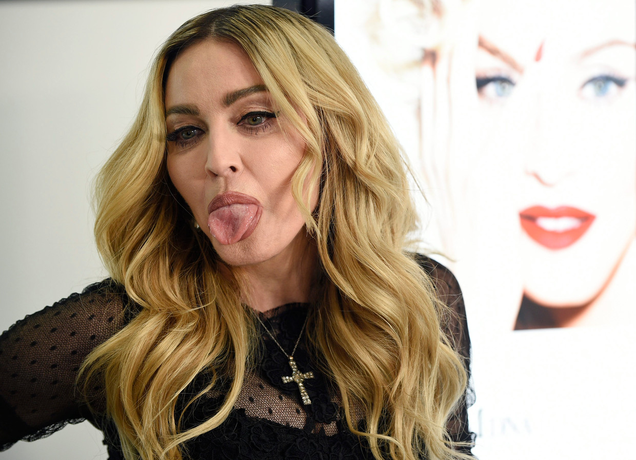 Madonna is door Instagram terechtgewezen over een video die ze met haar volgers had gedeeld over een complottheorie over het coronavirus. Beeld EPA