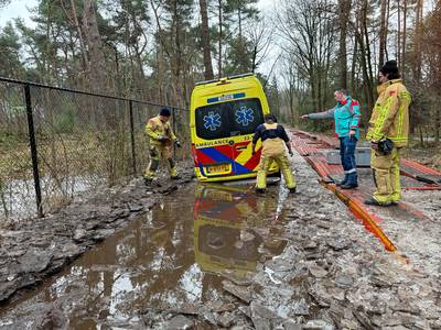 Oirschot onderzoekt schade aan blubberpad Middelbeers waar ambulance vastliep
