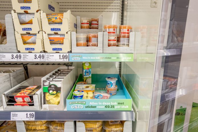 Klanten herkennen de goedkope producten aan de de lichtgroene uitstallingen.