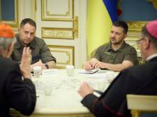Zelensky: un cessez-le-feu en Ukraine “ne mènera pas à la paix”