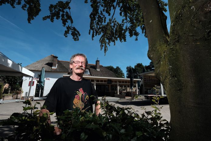 Henk Kelder bij De Tol, waar de biografie over de voorzitter van het Anhangerschap wordt gepresenteerd op zaterdag 4 september.