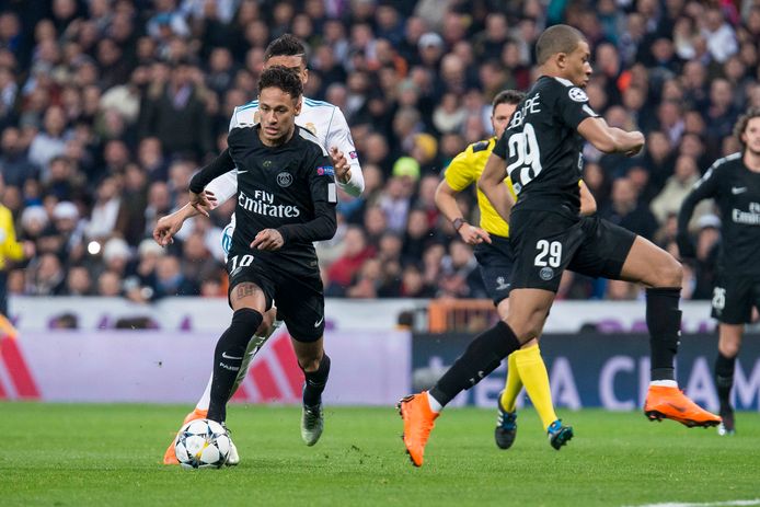 Neymar in actie tegen Real Madrid.