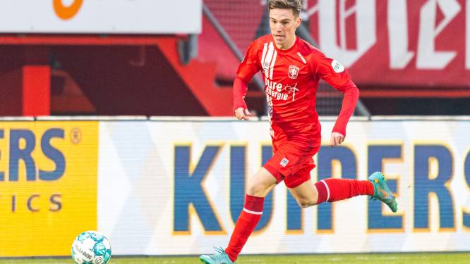 Trainer Ron Jans heeft zijn buitenspelers bij FC Twente terug