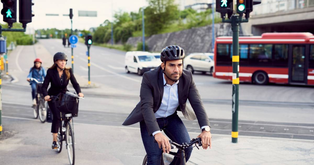 Все больше и больше бельгийцев ездят на работу на велосипеде, даже на большие расстояния: почти каждый пятый проезжает более 30 километров в день |  интерьер