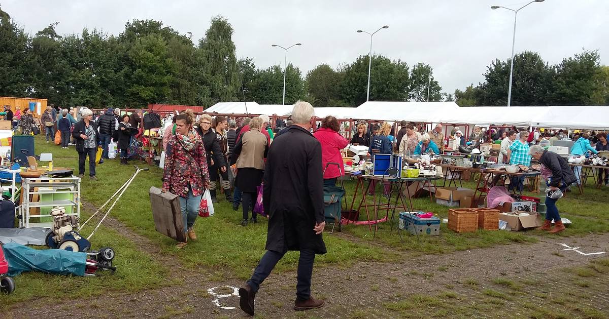 Rommel- en Antiekmarkt in Loosbroek mag weer los na twee coronajaren: 'gezelligheid is onze belangri