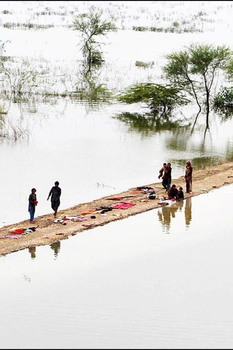 Au moins 44 morts dans des pluies diluviennes au Pakistan