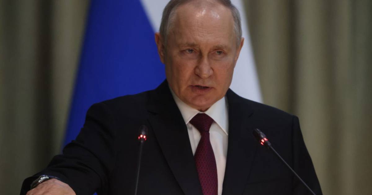 Путин призывает своих миллиардеров полностью инвестировать в российскую экономику |  Украина и Россия война