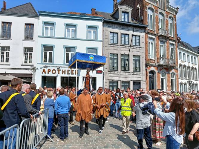 KIJK. Mariaprocessie herleeft in Halle: 500 figuranten eren eeuwenoude traditie en 150 jaar kroning