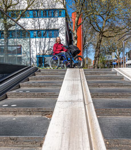 Peperdure fietsenkelder bij station Zwolle blijkt niet voor iedereen toegankelijk: ‘Architectonische flop’