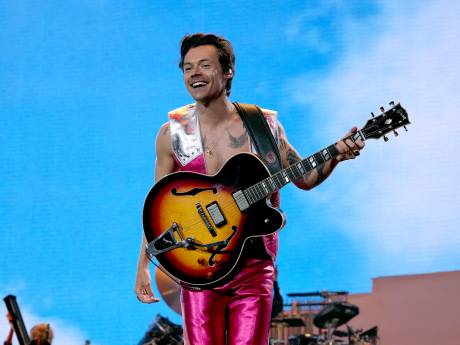 Recensie Harry Styles in Johan Cruijff Arena | Zonder iets te hoeven forceren, windt zanger stadion om zijn vinger